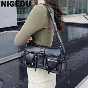 Handväskor för kvinnor Luxury Designer Purses flera fickor Underarm Shoulder Bags Pu Leather Dams Messenger Bag Black 240110