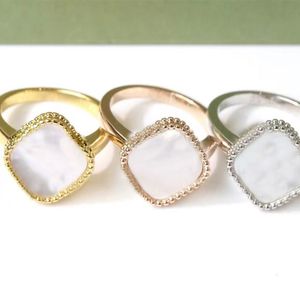 Fyra bladklöver ringdesigner smycken mode lyxigt naturligt skal guld vit svart grön röd blå designer band ringar för kvinnor kvinnor par engagemang bröllop