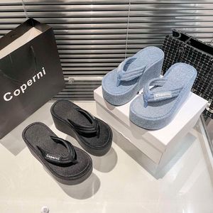 Coperni alta plataforma cunha sandália selas designer luxo flip-flops itália 5mm arco paris doces colore mulheres designer sapatos sapato de borracha og chinelo praia flops