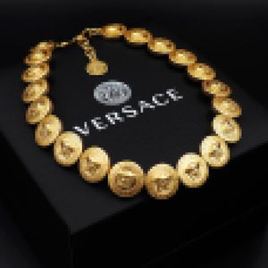 Necklace Women Designer Medusa Necklace For Woman Chain Luxury Jewelry Grandmother Mothers Gift Dupes Branded VE Locket Necklace Vintage Ladies Choker Necklace