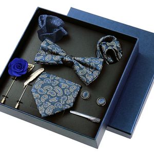 8 parçalı Set Men için Klasik Yay Takımları Kelebek Kerchief Square Cufflinks Broş kravat klipsli Bussiness Düğün Bow Suit Hediye Kutusu Seti 240111