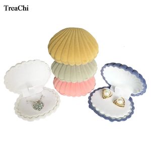 10Pcs Cute Shell Shape Velvet Engagement Wedding Party Gift Case 5 Colors Earring Necklace Pendant Jewelry Display Storage Box 240110