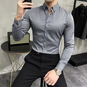 Camicie casual da uomo Trend Brand Fashion Camicia a righe coreane da uomo Colletto Windsor britannico Abito da lavoro slim fit a maniche lunghe 3XL