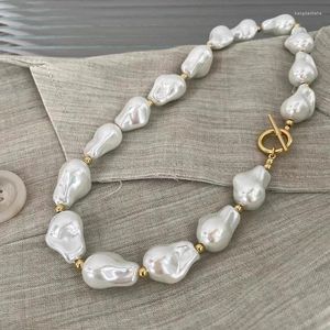 Chains Vintage Irregular Baroque Pearl Necklace Female Niche Design OT Buckle Temperament Versatile Collarbone Chain