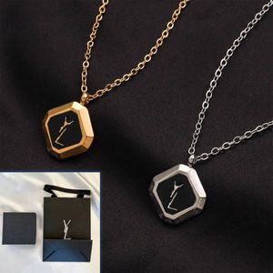 Brand Designer Vintgae Gold Plated Necklace Luxury Women Charm Pendant Necklace Boutique New Jewelry With Box Stainless Steel Gift Necklace Girl Jewelry