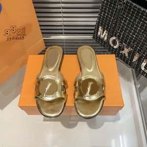 Modische Hausschuhe für Damen, Designer-Sandalen für Damen, Slipper, lässige Slipper, Schuhe, Outdoor-Strand-Slides, flacher Boden mit Schnalle aus echtem Leder