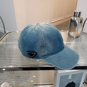 Tasarımcı Cap Fit Hat Lüks Beyzbol Kapağı Yaz Şapkası Casquette Mevcut Katı İşlemeli Mektuplar Güneş Koruyucu Şapka Seyahat Denim Kapakları için Pamuk Şapkası Boş Zaman Plajı Şapka