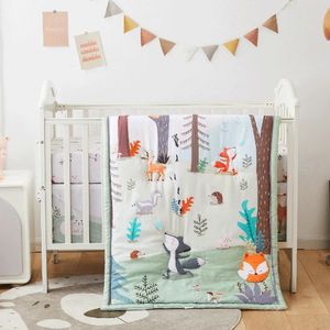 3st Microfiber Crib Bedbling Set Forest and Animal Designs for Boys and Girls Baby Quilt Inkluderar quilt crib ark crib kjol 240111