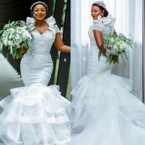花嫁のための豪華な人魚のウェディングドレス