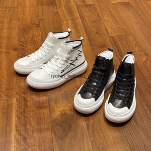 Y3 Kaiwa Mens Mens Designer Sneakers المدربون Y-3 أحذية غير رسمية من الجلد العجل الفاخر للجنسين Hightop ألوان متعددة الأحذية