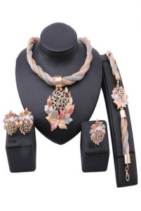 Africano Dubai color oro foglie collana di cristallo orecchini anello braccialetto set di gioielli per le donne festa nuziale Set8912557