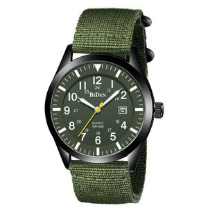 Orologio al quarzo con cintura in nylon da uomo sportivo militare all'aria aperta Biden