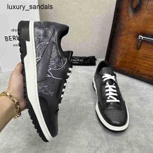 Berluti Sapatos Masculinos Playoff Tênis De Couro Berluts Novo Bezerro Cor Escovada Perfurado Esportes Respiráveis Com Padrão De Tatuagem Retro Moda Casual Sh