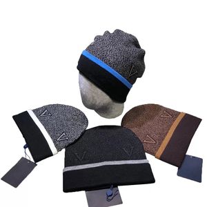 Kış Tasarımcı Örme Beanie Tasarımcı Kapağı Şık Bonnet Şık Şapkaları Erkekler için Kafatası Açık Crossbody Unisex Sıcak Sıcak Sarkık Şapkalar Açık Yün Kapakları