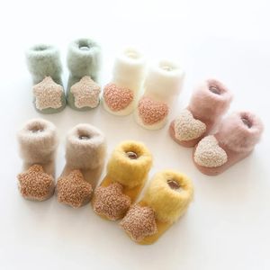 5 Paare/los Winter Baby Socken Fleece Verdickt Warm Halten Abgabe Nicht-slip Solide Boden geboren Zubehör 240111