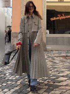 Women's lapel wool blend pleated coat elegant and loose long sleeved single chest warm coat 2024 new women's street coat 240112