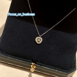 Luxury Pendant Necklace Top Sterling Silver Trinity Brand Designer Three Layers Round Circle Charm Short Chain Choker för kvinnor med Box Wedding Jewelry