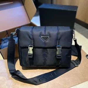 10A borsa di lusso firmata da uomo Borsa da donna in nylon Borsa a tracolla Borsa a tracolla Borsa per la spesa Borsa a tracolla Borse Portafogli Borsa tote valigetta Borsa per laptop zaino 30 cm