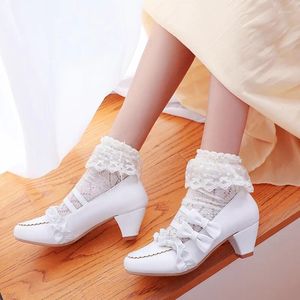 Klädskor yqbtdl sommar damer Mary Jane White Pink Party Bride High Heels Pumpar Ruffles Bow Knot Cosplay Princess Lolita 43