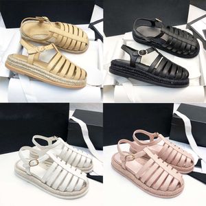 Baotou Roman Sandalet Tasarımcısı Espadrilles Platformu Sandal Deri Kadınlar Yuvarlak Toe Toe Sıradan Ayakkabı Yaz Dış Mekan Flip Flopları Kutu 509