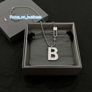 Vintage Designer Pendant Necklaces White Gold Initial Alphabet Letter Big B Pin Lock Charm Short Chain Choker For Women Jewelry With Box Party Gift Valentines