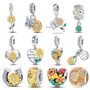 New 925 Sterling Silver Fashion Golden Sunflowers Heart Charms Beads Fit Pando 925 Original Bracelets Luxury Party DIY Jewelry