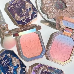 Flower Knows Cheek Blush Moonlight Sirena Fard sfumato tricolore con finitura opaca Trucco vegano con etichetta privata cruelty-free 240111