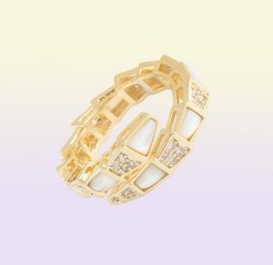 Anello conchiglia di zircone micro-set placcato oro 18k di alta qualità gioielli personalità coreana tendenza donne design di nicchia anello aperto in osso6886176