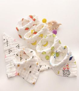 Bavaglini per neonati Cartoni animati Bavaglini INS Panni per burp Foral Bavaglini in cotone stampato a 8 strati Bandana Infantile Panno per saliva Asciugamano triangolare 15 stili GGA26413400