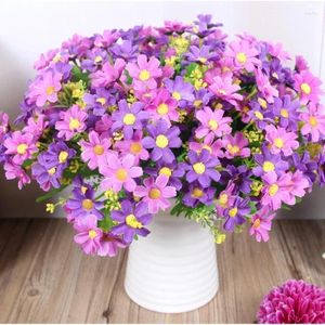 Dekorativa blommor Silk Artificial Small Daisy Bouquet Fake El Decor Purple White Flower Simulation Floral Home Decoration