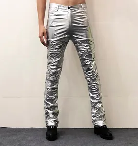 Männer Hosen Farbe Männer Kostüme PU Hose Erkek Pantolon Mode Plissee Hosen Nachtclub Streetwear Shinny Sexy Leder