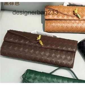 Hårdvara Stick Botegas Hantera ny Clutch Lady Luxury Andiamo 2024 Lock Bag Fashion Long Påsar Buckle Venetas Cross Purse Single Woven Shoulder Women Baguettep2l8