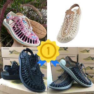 Low price Summer Men Casual Breathable Mesh Shoes Women Slippers Non-Slip Outdoor Hiking Shoes Woven Colorful Sandals size35-48