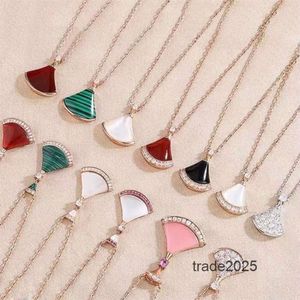 necklaces Luxury designer jewelry Fan shape divas dream necklace Red Green Chalcedony Gold rose platinum Chains for women trendy W225A