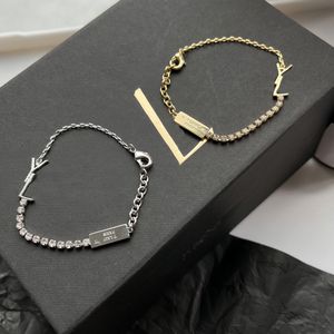 18K Gold Plated Luxury Designer Bracelet for Womens Diamond Chain Boutique Bracelet Charm Bracelet