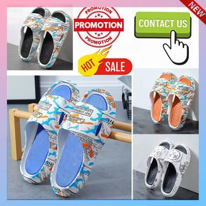 Gratis fraktdesigner Casual Platform Slides tofflor Män Kvinna slitstopp