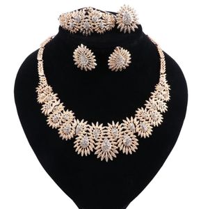 Dubai GoldColor Necklace Set Costume Design Brand Nigerian Wedding Jewelry Set Fashion African Beads Smycken Set Women1217581