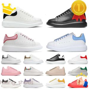 Designer Men Casual Shoes Women White Black Pink Blue Green Red Calf Leather Lace-up Sneaker Oversized Rubber Sole Trainers Flat Loafers Platform Sneakers s