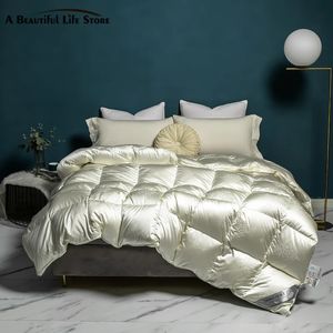 Light Champagne Luxury Gooseduck kołdra puszysta przytulna cztery sezony Duvet Brocad jacquard ciepłe królowe pikowane kołdry 240112