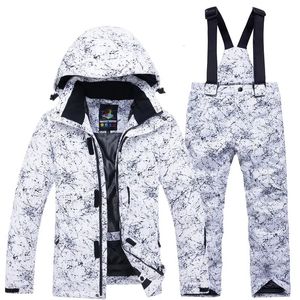 子供用スモールスーツのスノーボード服セットアウトドアスポーツウェアスキーコートとストラップパンツキッズコスチュームボーイと女の子240111