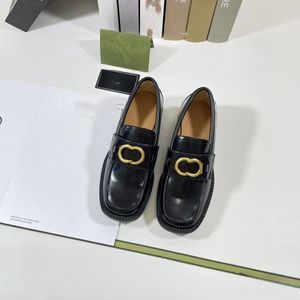 Lefu Shoesメタルボタンデザイナーシューズ女性靴