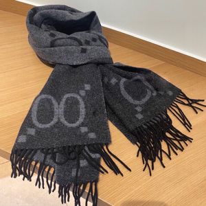 Kvinnor mjuk avancerad stal tyger bokstäver kashmir lyx erkänna designer ull hijab halsdukar topp super rent utsmyckade mens halsduk långtryckt sjal g scarf