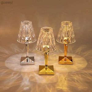 Luci notturne Lampada da tavolo a LED con diamante USB Lampada da comodino a tre colori con ricarica Touch Luce notturna Tavolo da pranzo Tavolo da bar Lampada da comodino YQ240112