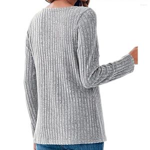 Damenblusen, langärmelige Bluse, eleganter, unregelmäßiger Pullover mit schrägem Ausschnitt und einreihigen Knöpfen, weichen Ärmeln für den Herbst