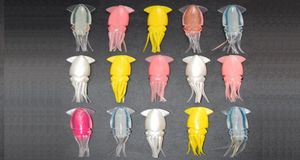 15pcs 8cm miękkie plastikowe kałamarnicy Przynęty do przyrządów mieszane kolor Big Game wędkowanie Luminous Squid Spódnicze sztuczne przynęty 2139462