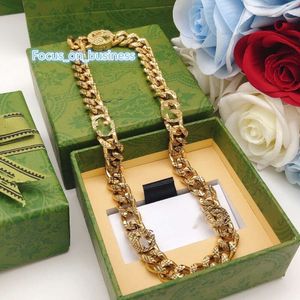 Vintage hänge halsband koppar med 18k guldpläterad varumärkesdesigner alfabetet Big Letter G Lockit Chain Thick Choker för kvinnor med boxfestgåva