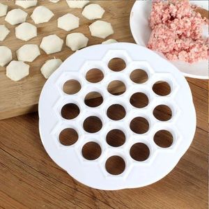 Bakning Mögel Ravioli Dumpling Maker Mold Dough Pelmeni Press Mold Kitchen Accessories Making Tools 19 Hole Dumplings DIY