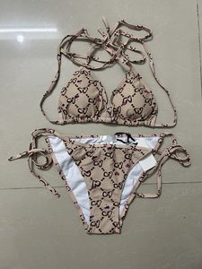 Designer kvinnors modedesigner bikinis baddräkt kvinnor badkläder thong tvåstycksdesigners bikini topp sexig kvinna baddräkter strand simning slitage kk300 rd31