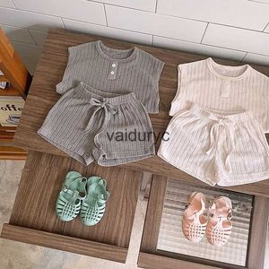 Conjuntos de roupas 2023 Summer Baby Clothing Conjunto de roupas de algodão e shorts 2 PCs Meninos de meninos conjuntos de roupas para crianças H240426