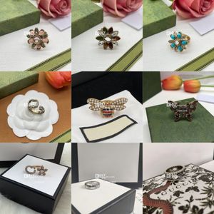 Anéis de ouro retrô com caixa de marca, anéis banhados a letras, elegante, charme, diamante, strass, joias, presente de aniversário